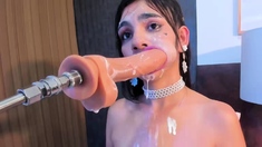 Bubble butt amateur goes solo with a toy in the powder room