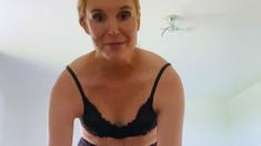 Webcam busty blonde stripped covered by oil anal masturbate