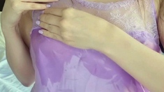 Amateur Teen Dances and Teases Solo on cam