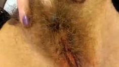 Hairy Blonde Pusy (CloseUp)