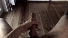 Massive Cumshot in Slow Motion